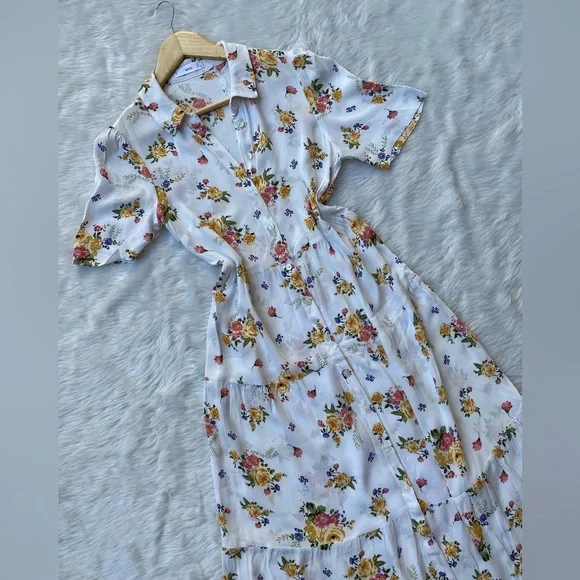 🌻Jersey printed maxi dress
🌻bust-34to36
🌻length-55 - Picture 2 of 8